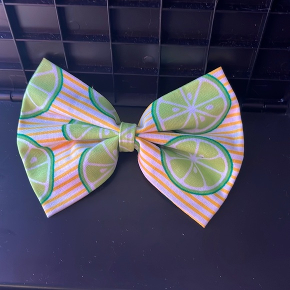 Limes bow - Picture 1 of 4